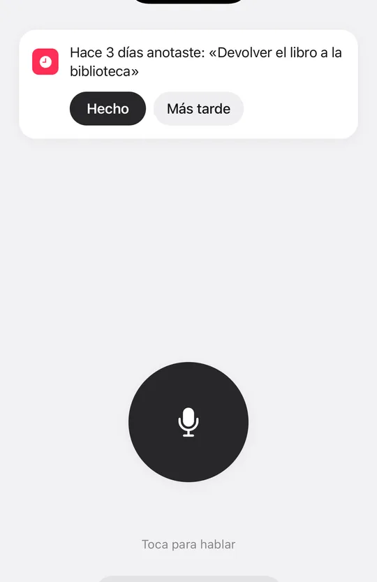 Pantalla de captura de Remmyn con una tarjeta arriba: «Hace 3 días anotaste…», con los botones Hecho y Más tarde